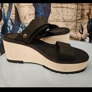 Timberland Koralyn Black platform Strappy Sandals womens Size 10 shoes